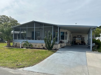 302 Gardenia Dr, Fruitland Park, FL 34731