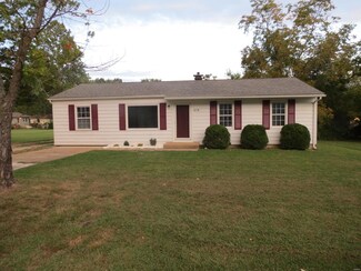 614 Westwood Dr, Ironton, MO 63650