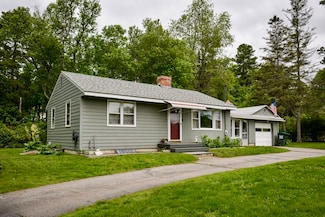 1619 Barre Rd, Gilbertville, MA 01031