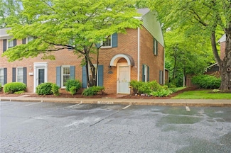 4030 Huntingreen Ln Unit E, Winston Salem, NC 27106