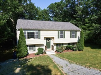 3 Hollow Tree Ave, Wareham, MA 02571