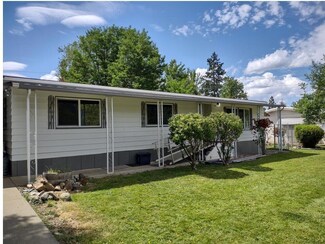 1750 Parkdale Dr, Grants Pass, OR 97527