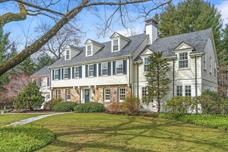 15 Woodcliff Rd, Wellesley Hills, MA 02481