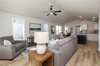 204 Fireside Dr NW, Bondurant, IA 50035