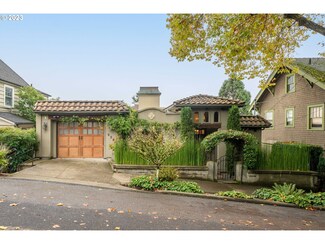 238 NW MacLeay Blvd, Portland, OR 97210