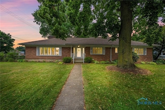 2622 River Rd, Maumee, OH 43537