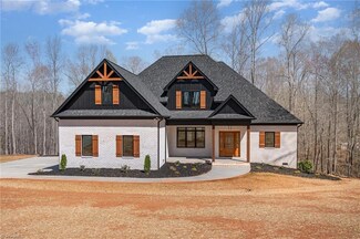 7908 Backridge Dr, Stokesdale, NC 27357