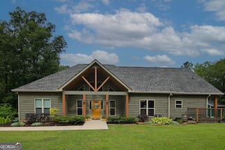 299 Savior Ln, Hamilton, GA 31811
