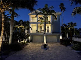 117 6th St, Belleair Beach, FL 33786