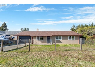 2765 34th St, Coos Bay, OR 97420