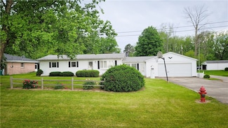 707 S Airport Rd, Decatur, IL 62521