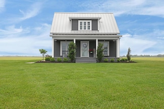 950 Knauss Rd, Bucyrus, OH 44820