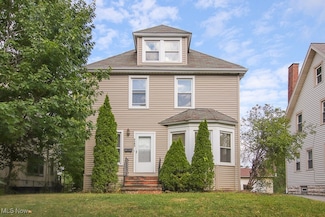 3195 Whitethorn Rd, Cleveland, OH 44118