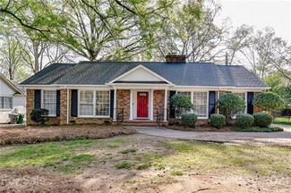 5639 Sharon Rd, Charlotte, NC 28210