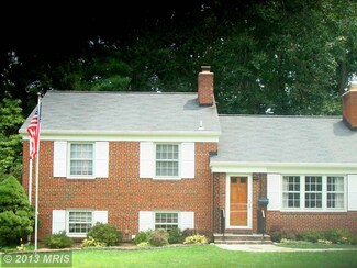 5404 Easton Dr, Springfield, VA 22151