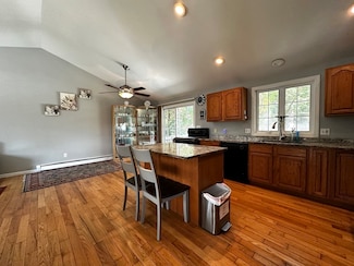 14 Browns Brook Rd, Webster, MA 01570