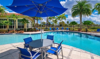 10170 SW 7th St Unit 31-411, Pembroke Pines, FL 33025
