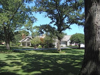925 Oak Knoll Dr Unit 3, Lake Forest, IL 60045