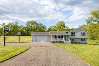 10385 Butler Rd, Newark, OH 43055