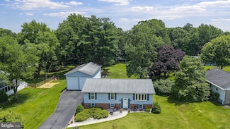 835 White Ave, Linthicum Heights, MD 21090