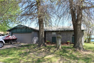 1304 S 37th St, Muskogee, OK 74401