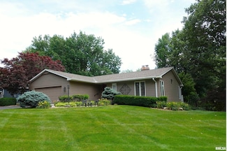 19 Hiawatha Ln, Galesburg, IL 61401