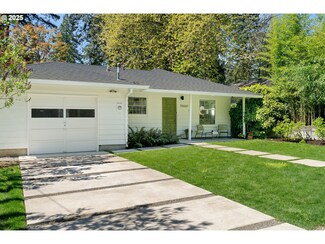 16661 SW Lake Forest Blvd, Lake Oswego, OR 97035