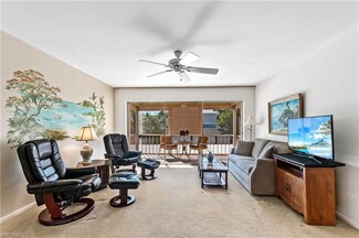 522 12th Ave S Unit 522, Naples, FL 34102