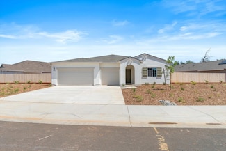 5555 Feathers Ave, Redding, CA 96002