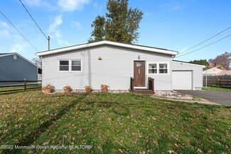 834 S Concourse, Keyport, NJ 07735