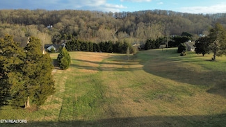 145 Old Farm Rd, Lenoir City, TN 37771