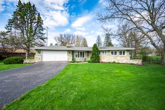 720 Cloverlane Dr, Sycamore, IL 60178
