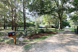 198 Carlton Rd, Coolidge, GA 31738