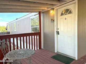 34 E Camino de Mesa, Huachuca City, AZ 85616
