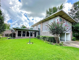 701 Lakeshore Dr, McComb, MS 39648