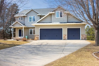 9468 McGee Way, Eden Prairie, MN 55347