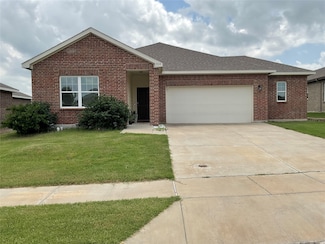 304 Gypsum Ln, Glenn Heights, TX 75154