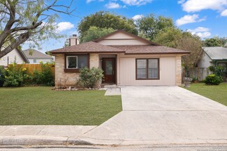 9310 Lands Point St, San Antonio, TX 78250