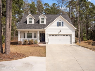 316 Oak Ridge Ct, Swansboro, NC 28584
