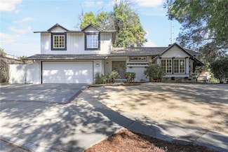 8304 Stephen Ln, Canoga Park, CA 91304