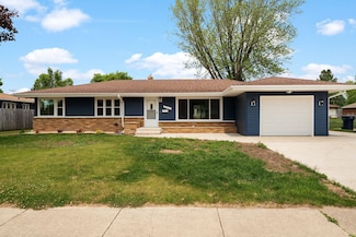 2711 Hyacinth Ave, Janesville, WI 53545