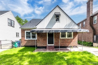 192 Culver Rd, Buffalo, NY 14220