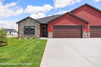 423 Rocky Mountain Ave, Shelley, ID 83274