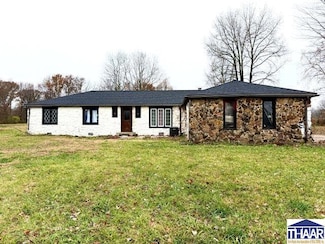 405 S Main St, Shelburn, IN 47879