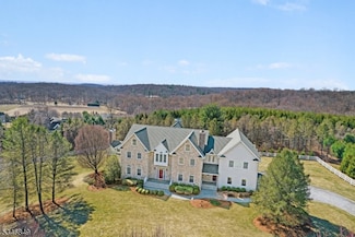 7 Trout Brook Ct, Chester, NJ 07930
