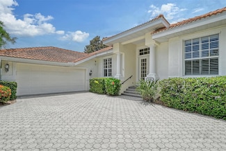 5566 Siesta Estates Ct, Sarasota, FL 34242