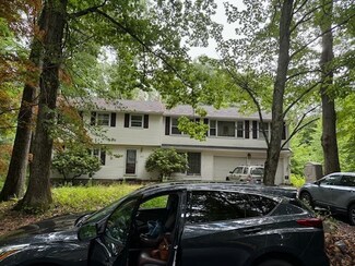 220 Juniper Dr, Palmer, MA 01069