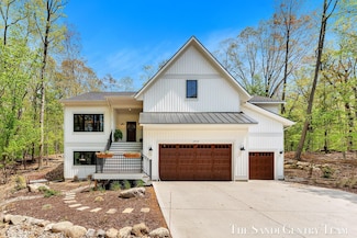 4046 Dunes Pkwy, Norton Shores, MI 49441