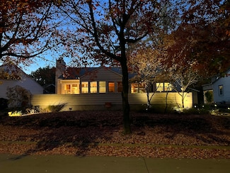 1119 Orchard Dr, Ames, IA 50010