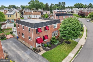 209 Fitzwilliams Rd, Bryn Mawr, PA 19010